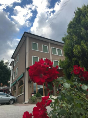 Hotels in Valli Del Pasubio